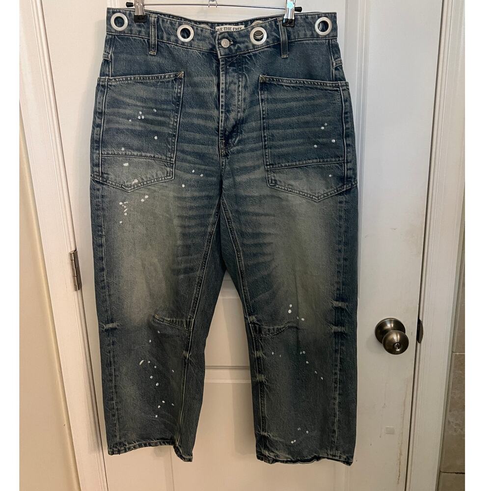 Wide-Leg Denim Jeans in Distressed Blue - Picture 3 of 10
